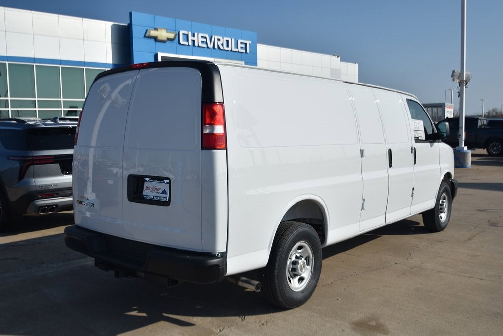 2026 Chevrolet Express Cargo 1WT