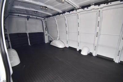 2026 Chevrolet Express Cargo 1WT