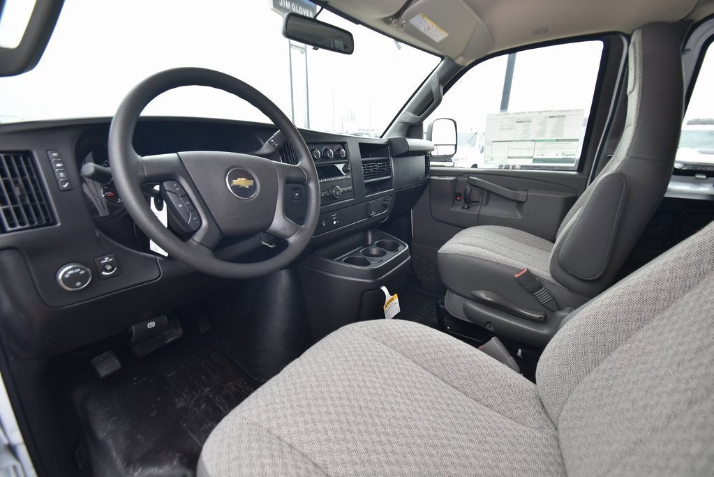 2026 Chevrolet Express Cargo 1WT