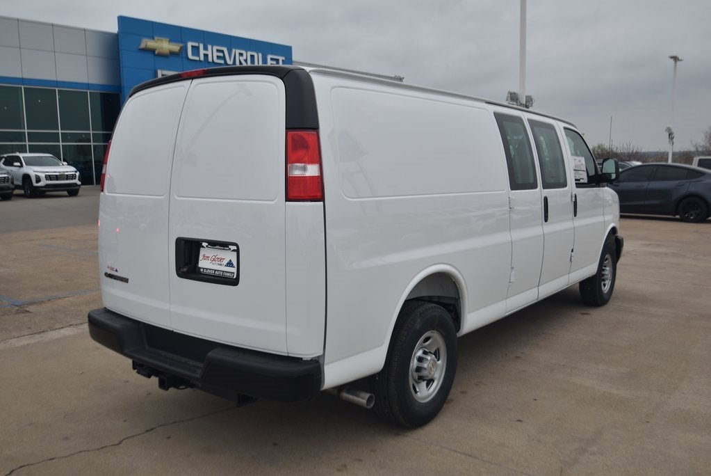 2026 Chevrolet Express Cargo 1WT
