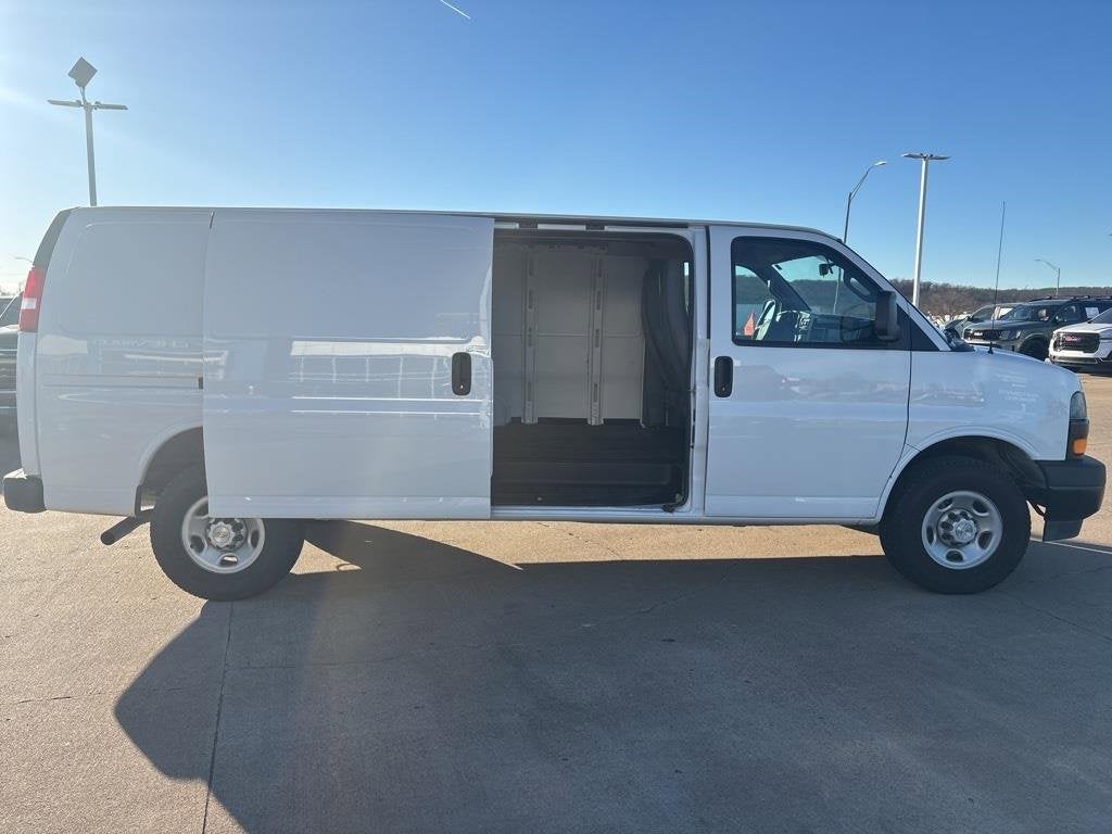 2023 Chevrolet Express Cargo 2500 WT