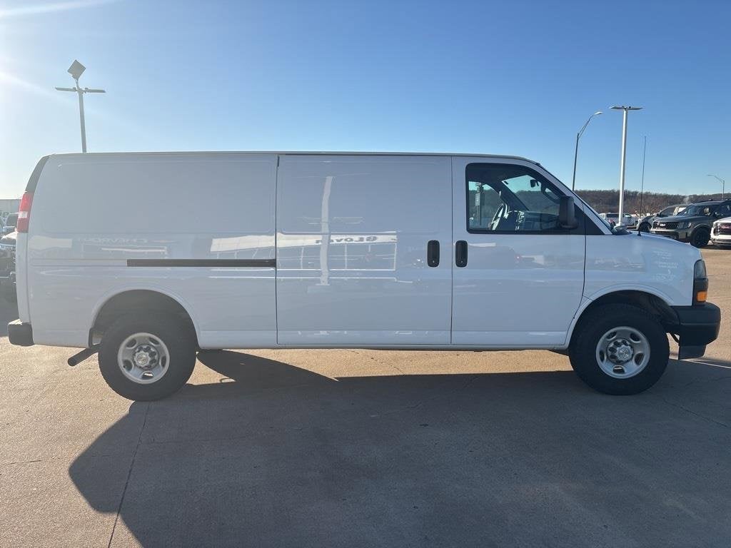2023 Chevrolet Express Cargo 2500 WT