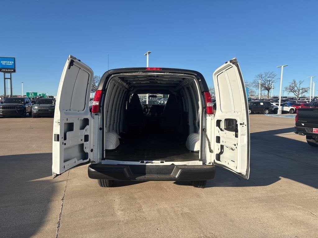 2023 Chevrolet Express Cargo 2500 WT