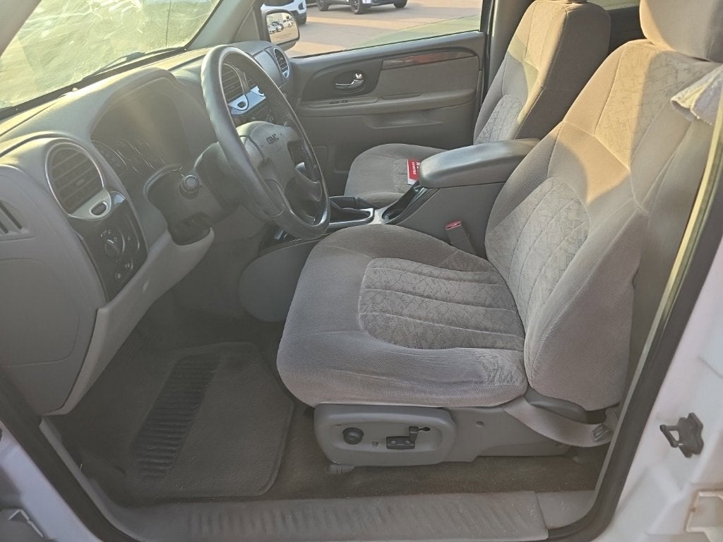 2003 GMC Envoy SLE