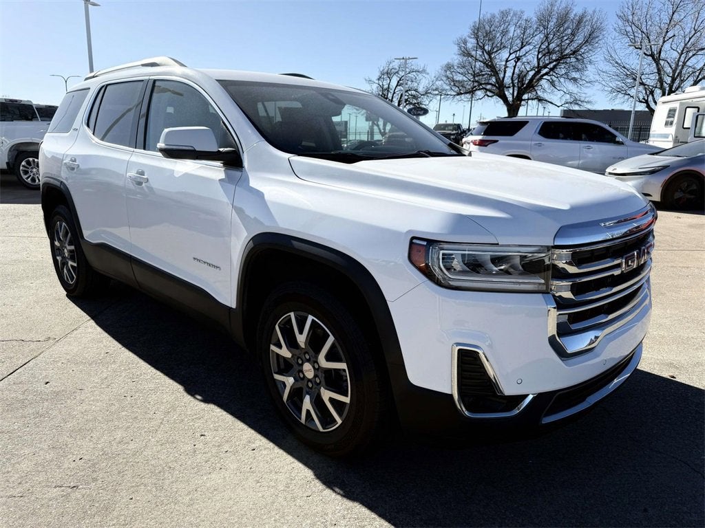 2023 GMC Acadia SLT