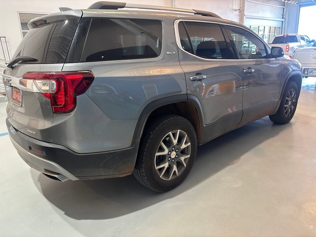 2023 GMC Acadia SLT
