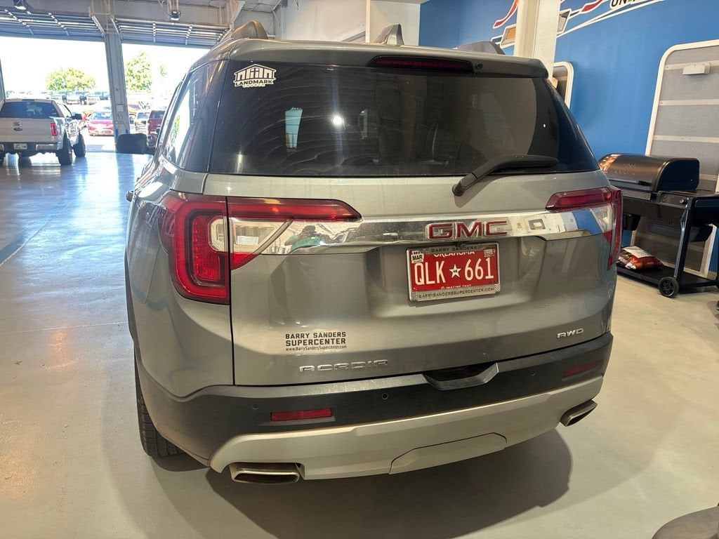 2023 GMC Acadia SLT