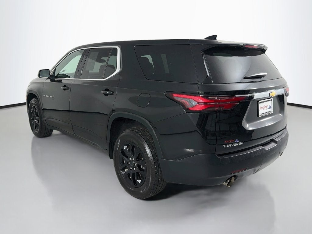 2022 Chevrolet Traverse LS