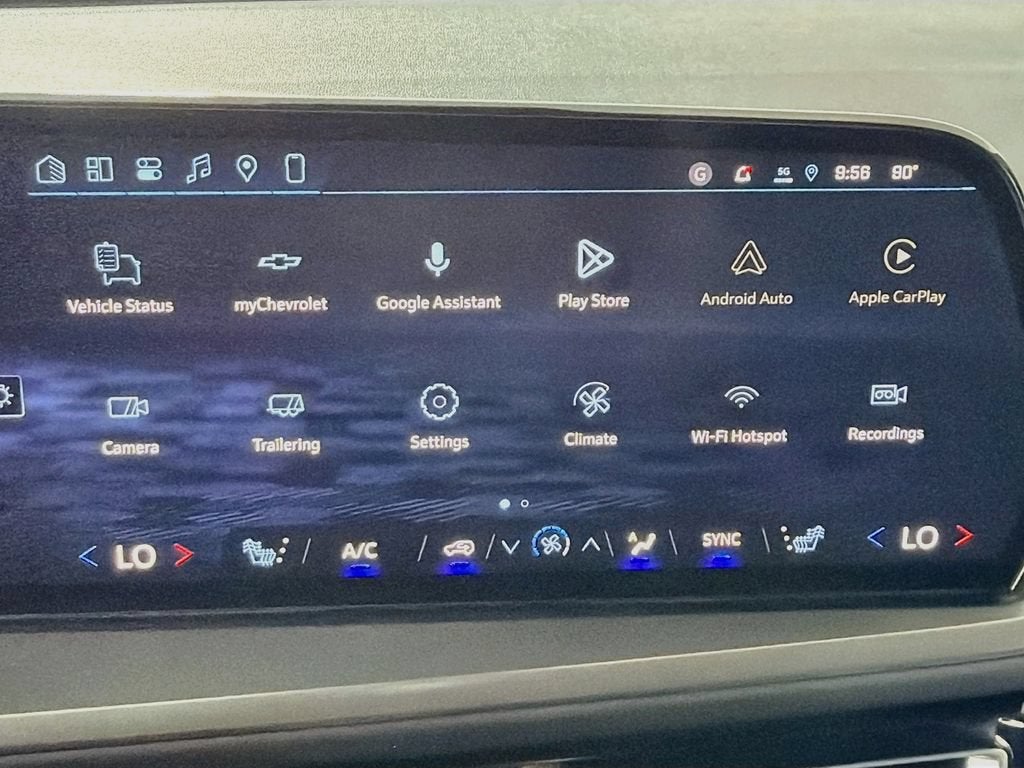 2027 Chevrolet Traverse LT