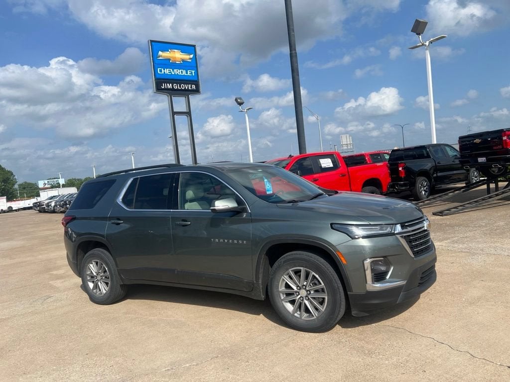 2023 Chevrolet Traverse LT Cloth