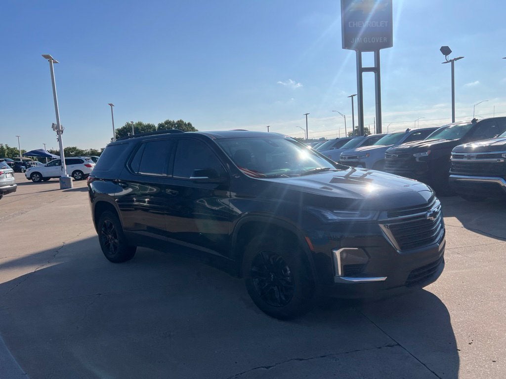 2022 Chevrolet Traverse LT Cloth
