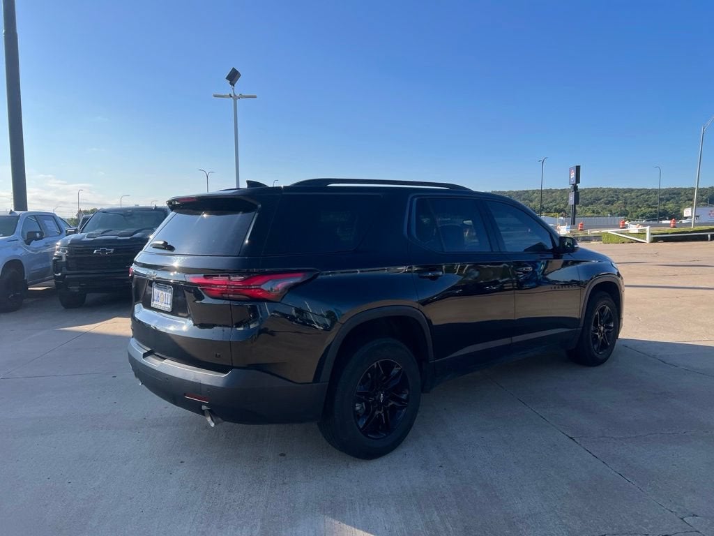 2022 Chevrolet Traverse LT Cloth