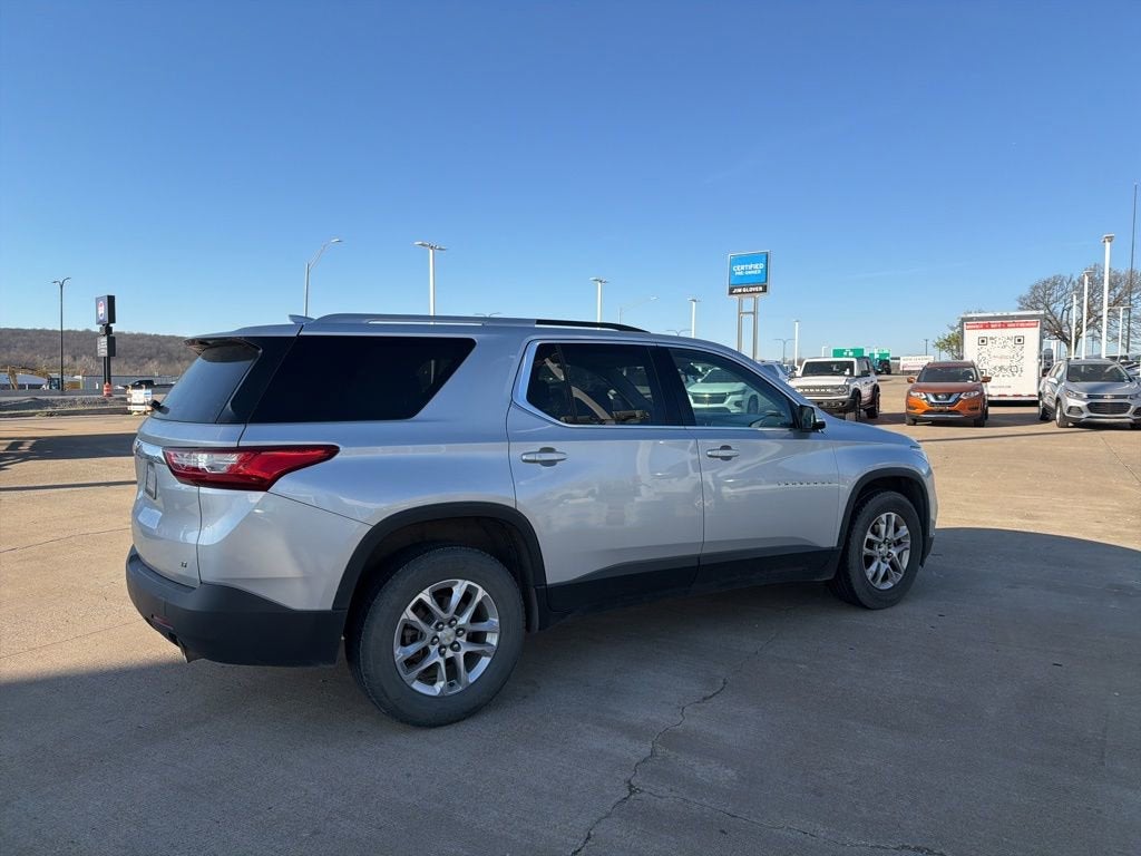 2018 Chevrolet Traverse LT Cloth