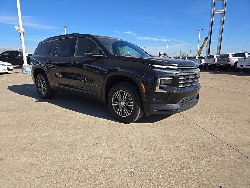 2024 Chevrolet Traverse LT
