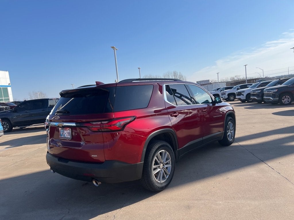 2022 Chevrolet Traverse LT Cloth