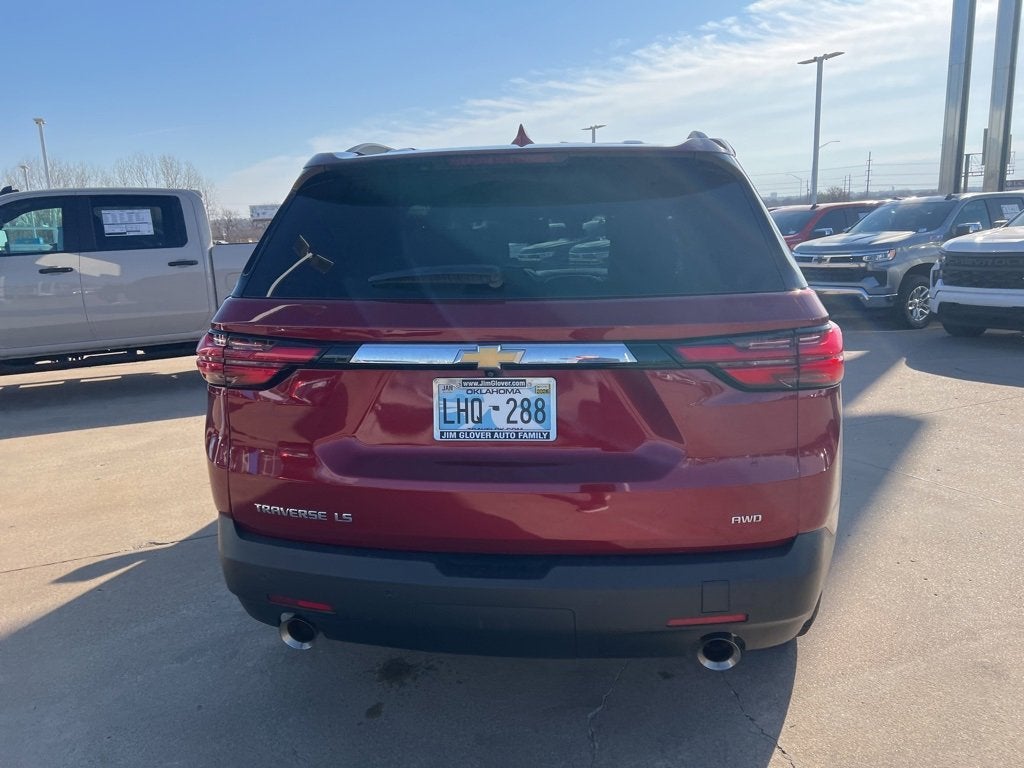 2022 Chevrolet Traverse LT Cloth