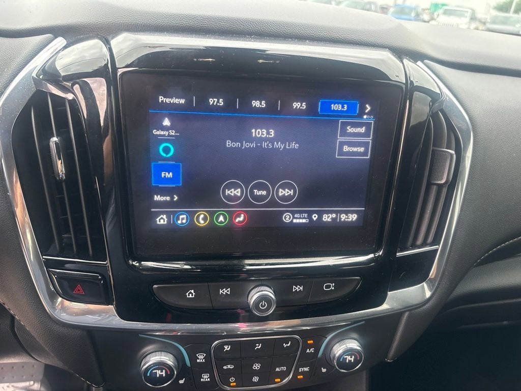 2023 Chevrolet Traverse LT Leather