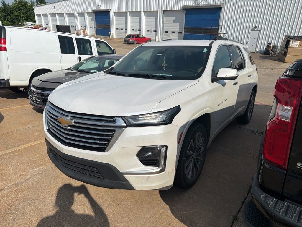 2022 Chevrolet Traverse AWD Premier's photo