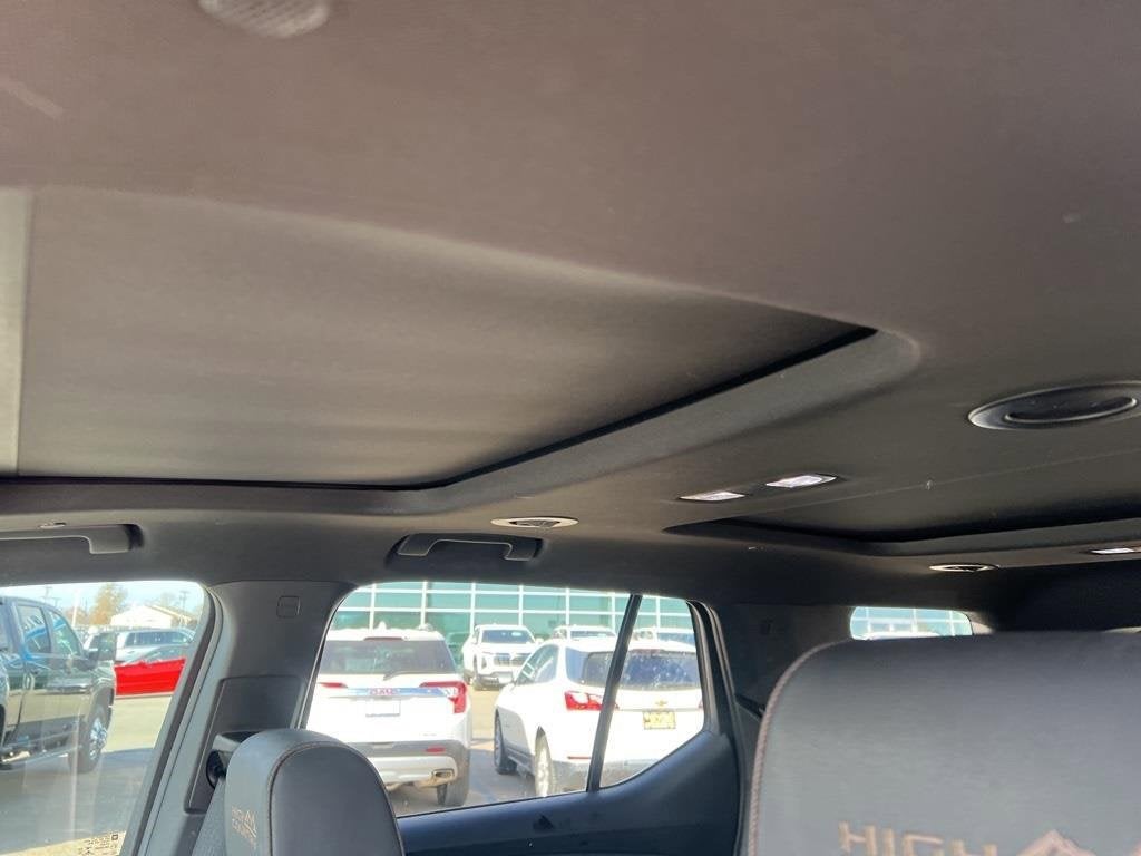 2023 Chevrolet Traverse High Country