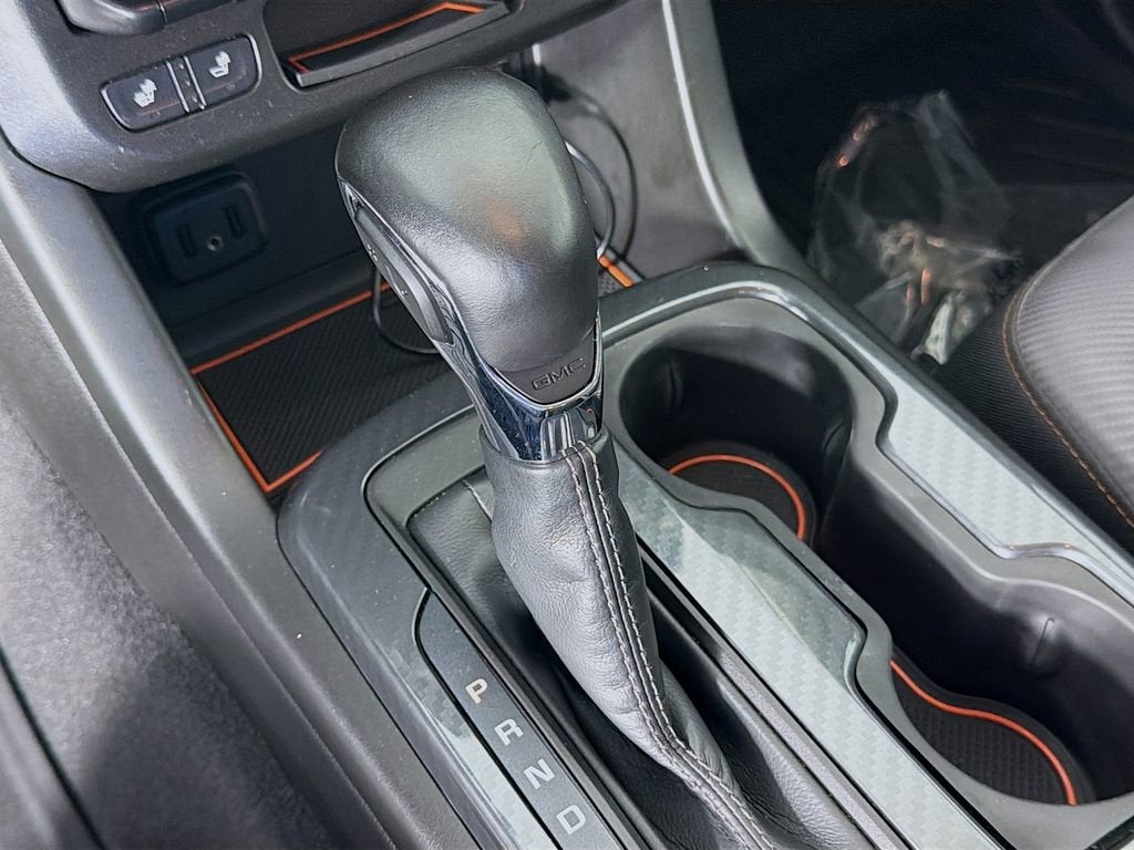 2022 GMC Canyon AT4 - Leather