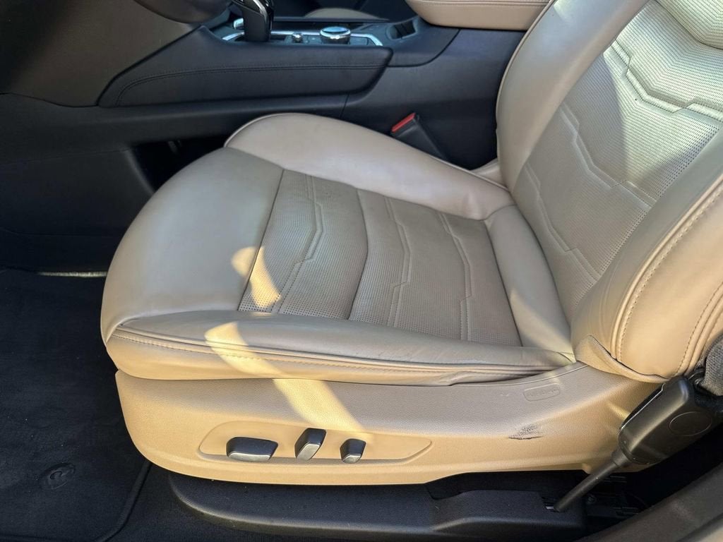 2023 Cadillac XT6 Sport