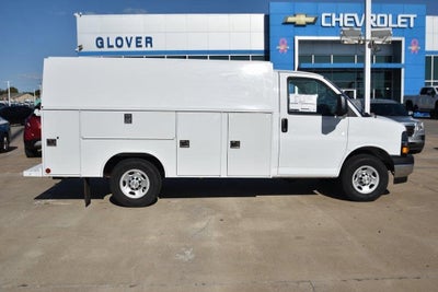 2025 Chevrolet Express Cutaway 3500 1WT