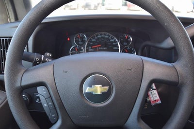 2025 Chevrolet Express Cutaway 3500 1WT