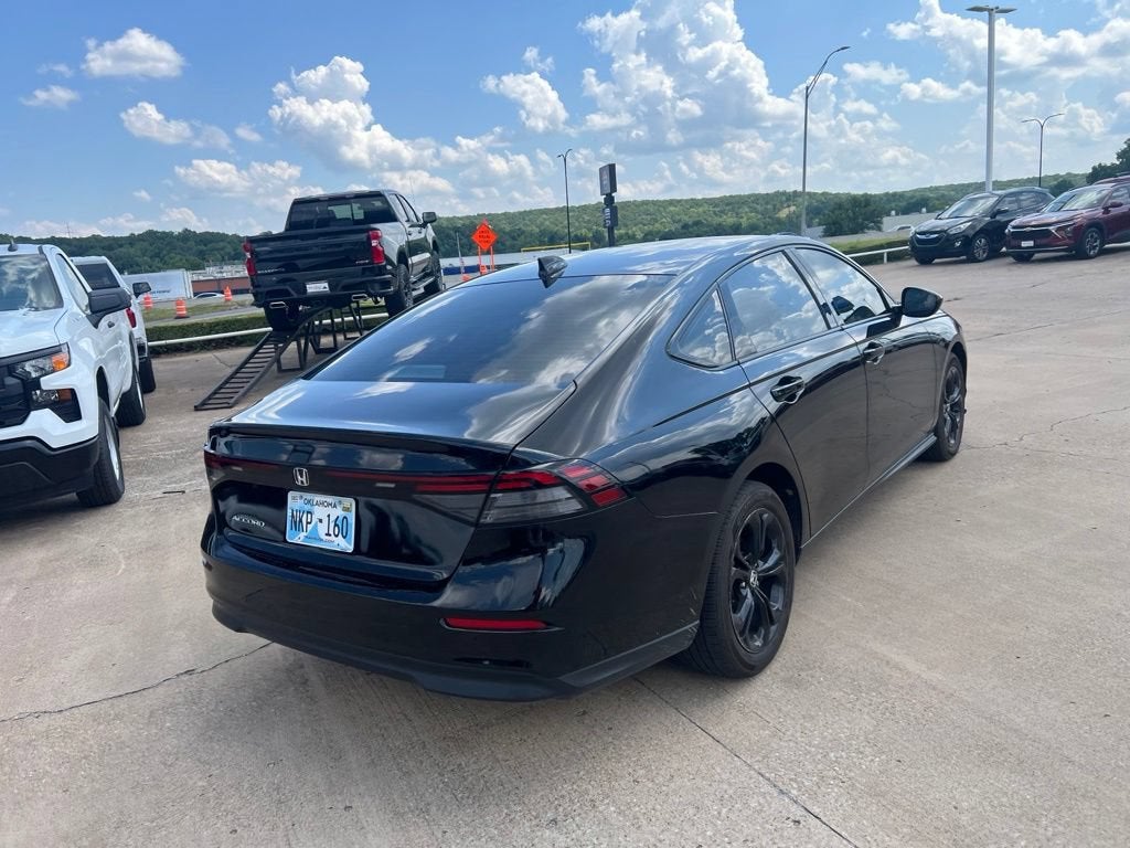 2025 Honda Accord Sedan SE