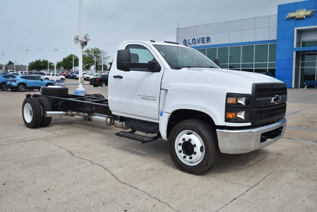 2024 Chevrolet Silverado 5500 HD Work Truck