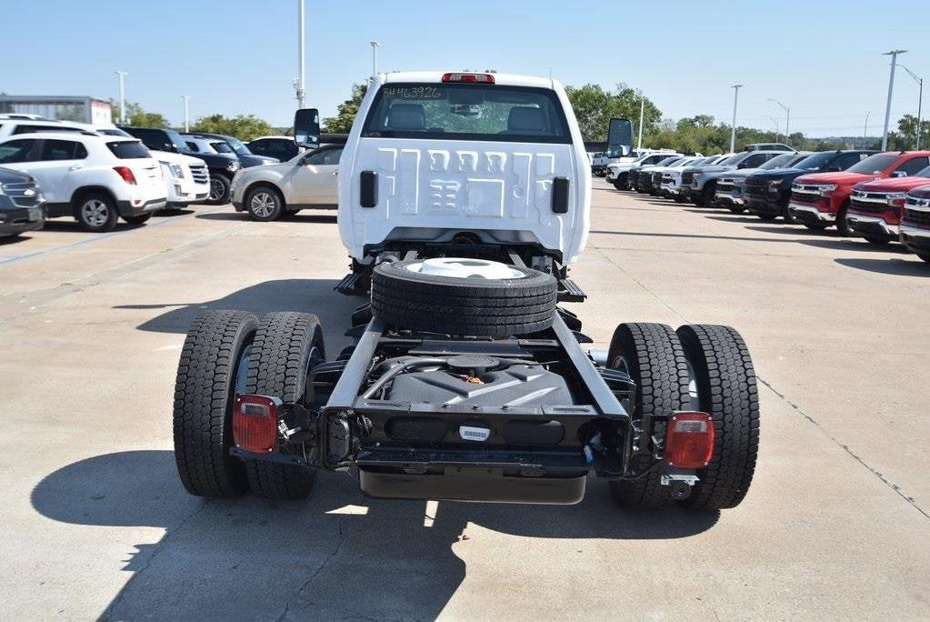 2024 Chevrolet Silverado 5500 HD Work Truck
