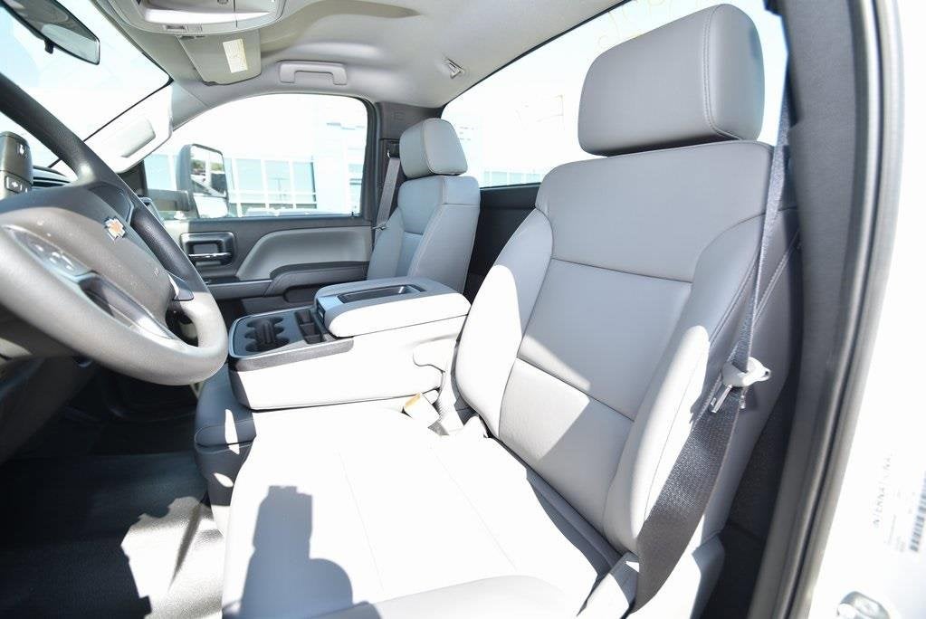 2024 Chevrolet Silverado 5500 HD Work Truck