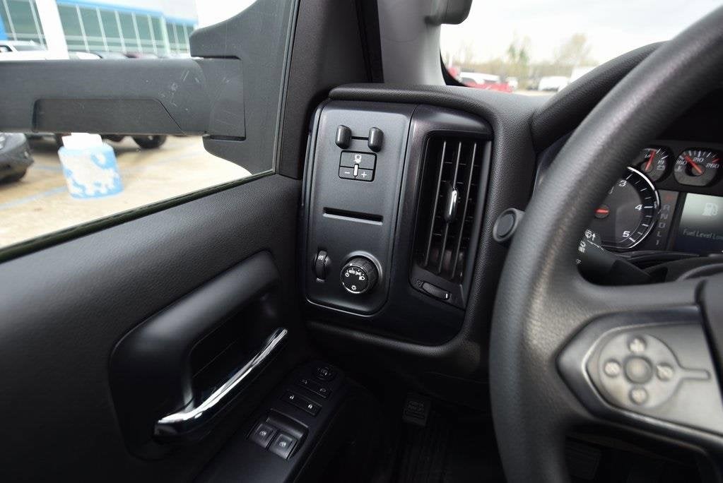 2024 Chevrolet Silverado 5500 HD Work Truck