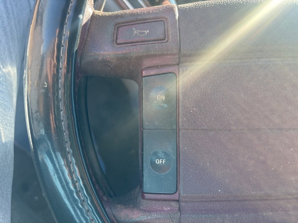 1994 Lincoln Town Car Signature