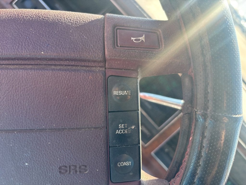 1994 Lincoln Town Car Signature