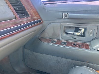 1994 Lincoln Town Car Signature