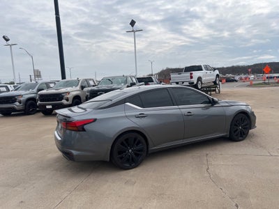 2022 Nissan Altima 2.5 SR