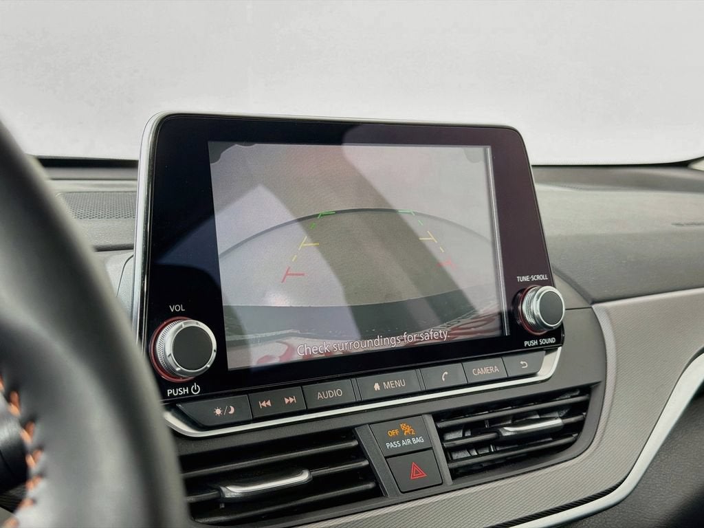 2025 Nissan Altima SR