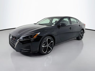 2025 Nissan Altima SR