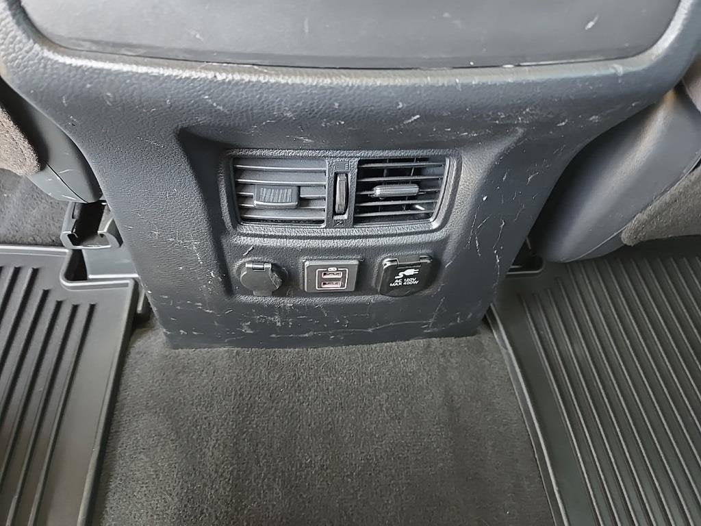 2020 Nissan Titan SV