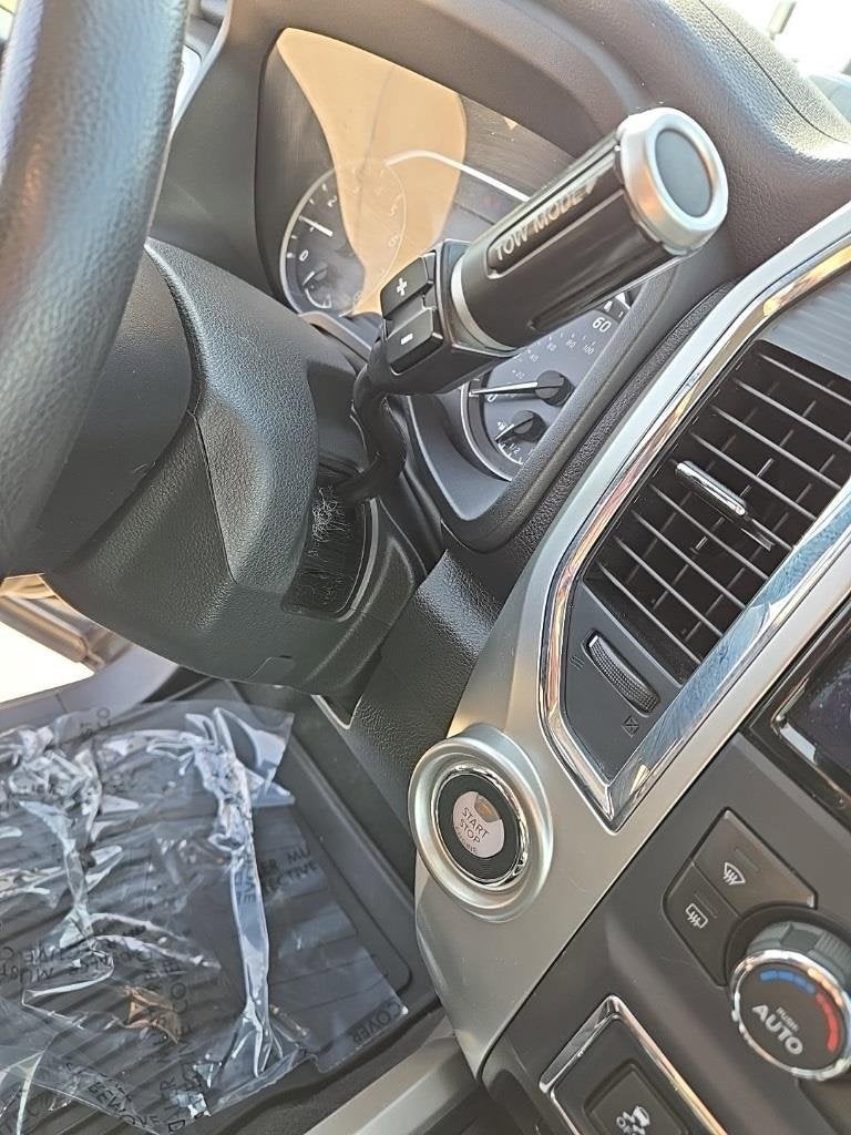 2020 Nissan Titan SV
