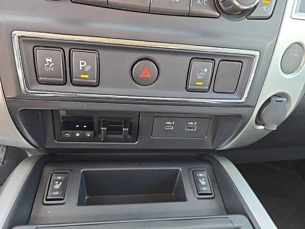 2020 Nissan Titan SV