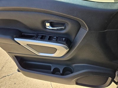 2020 Nissan Titan SV