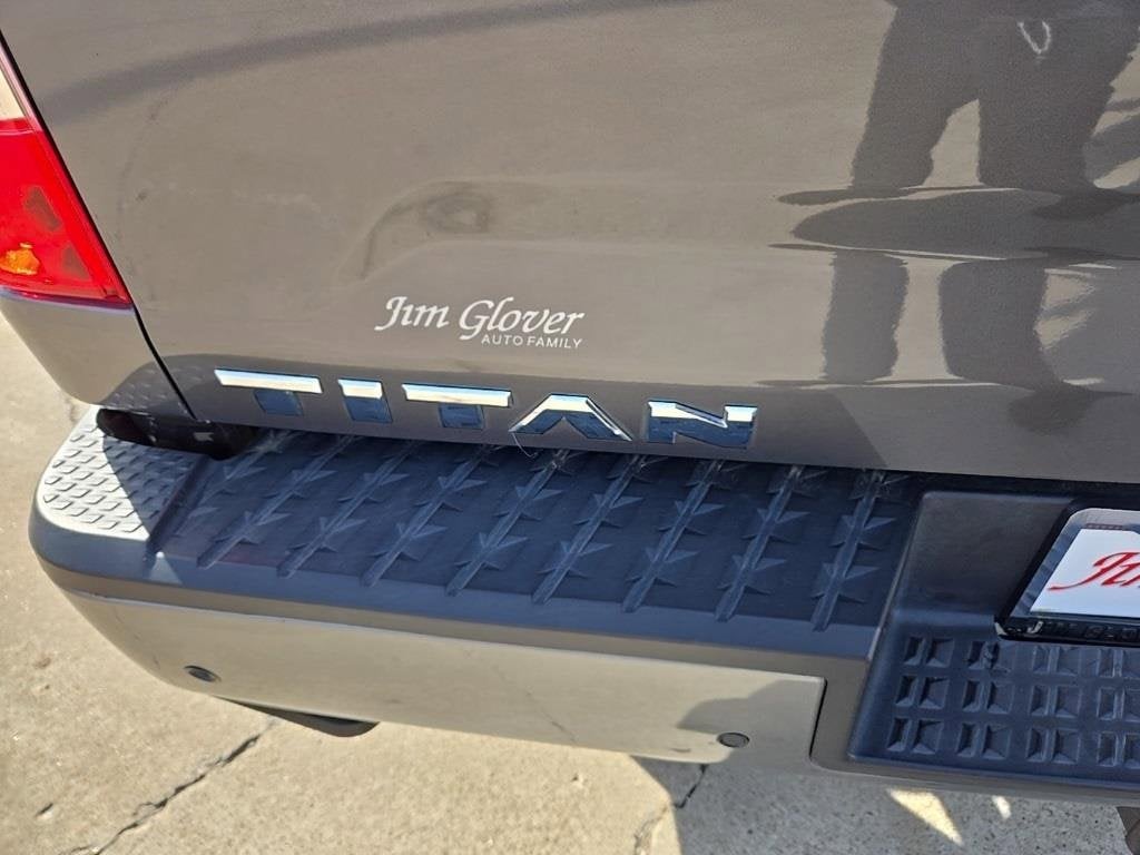 2020 Nissan Titan SV