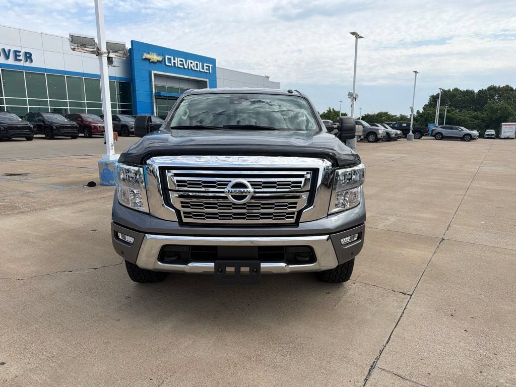 2021 Nissan Titan SV