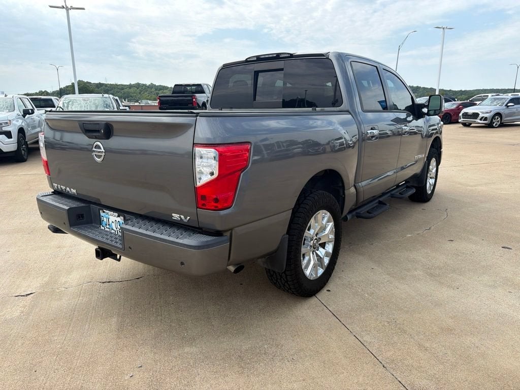 2021 Nissan Titan SV