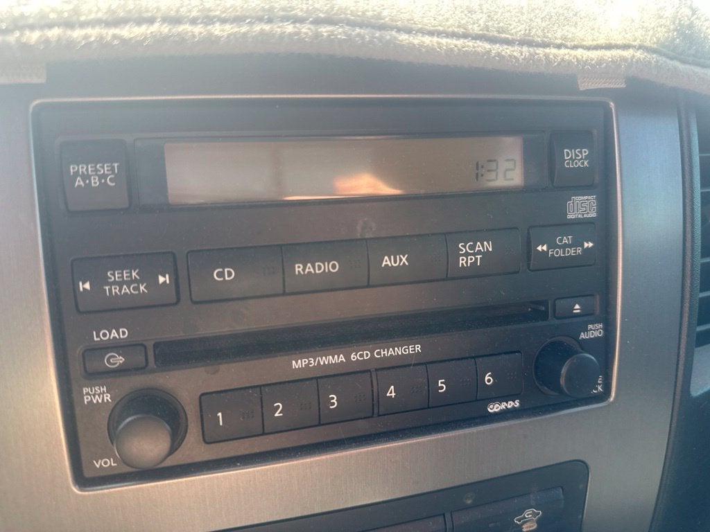 2011 Nissan Titan SV