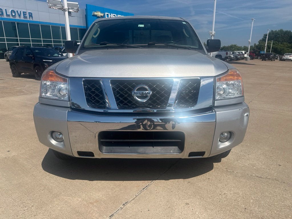 2011 Nissan Titan SV