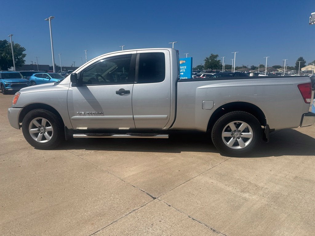 2011 Nissan Titan SV