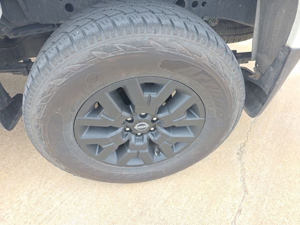 2024 Nissan Frontier SV