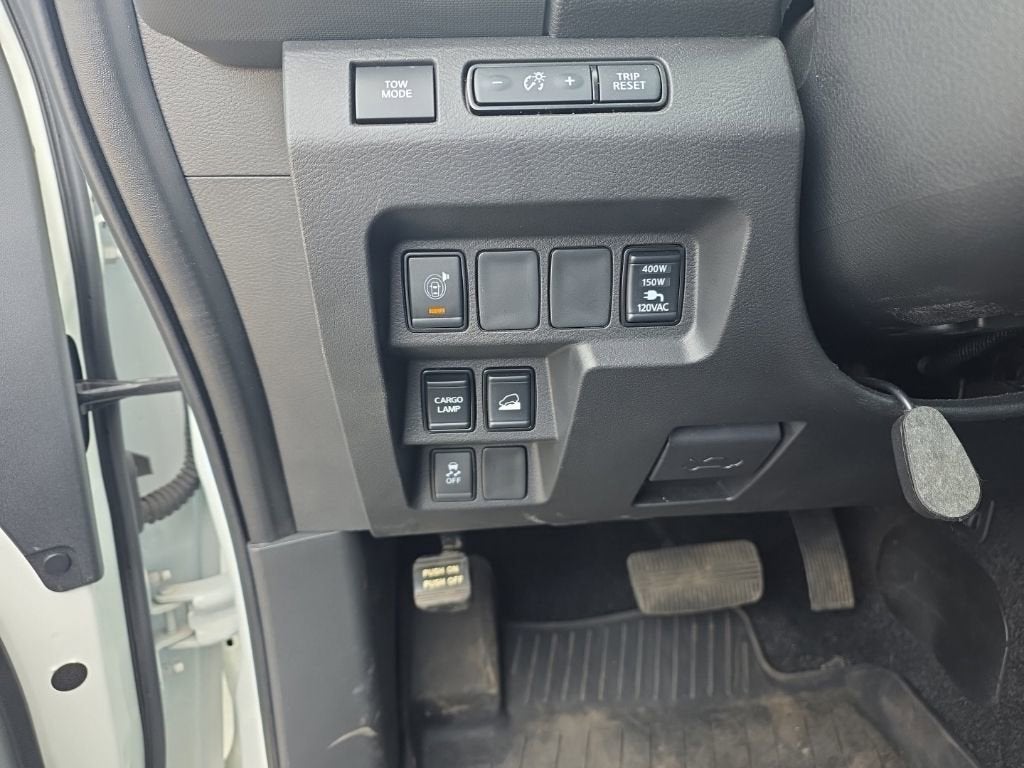 2024 Nissan Frontier SV